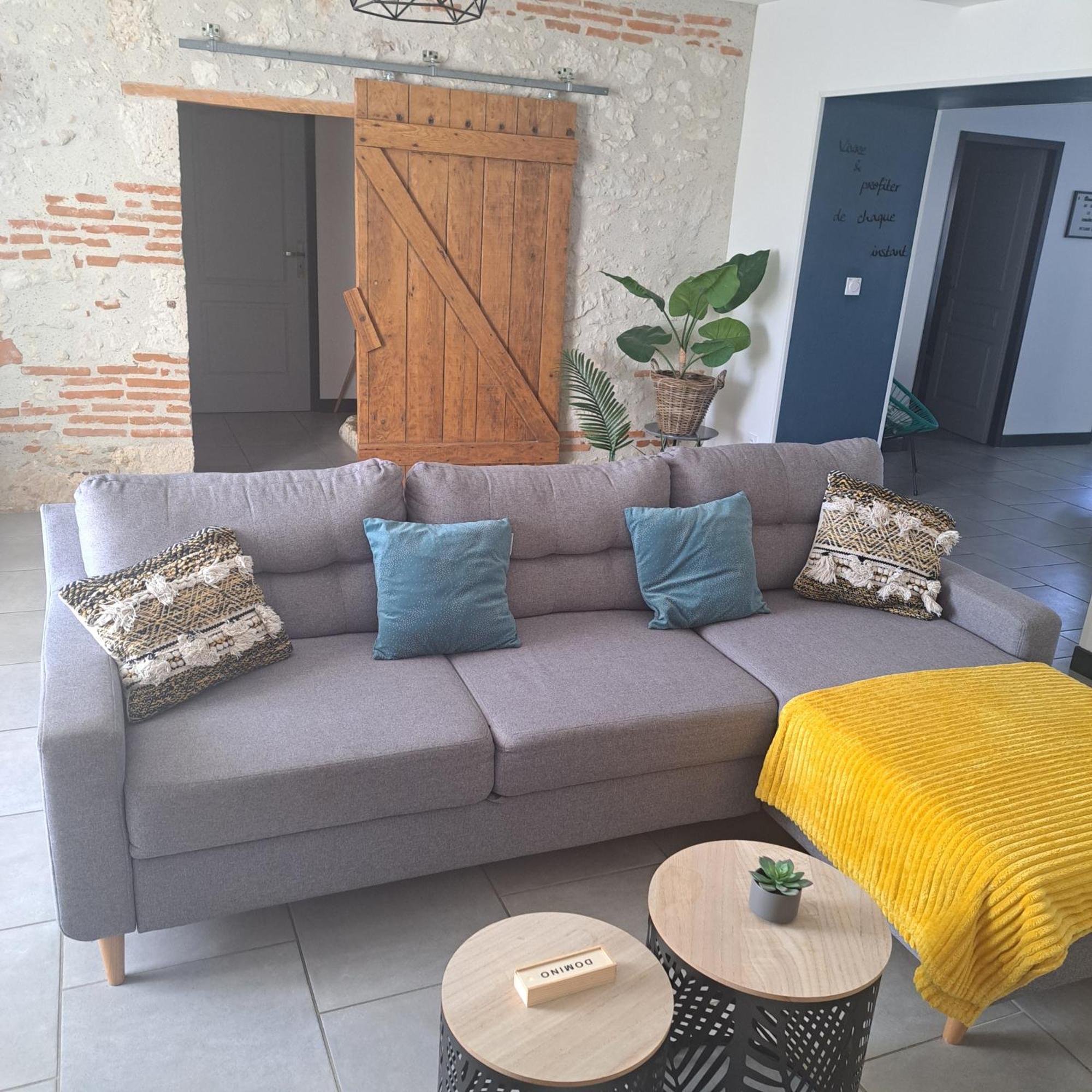 Le Domaine Vesque Villa Saint-Pierre-de-Clairac Bagian luar foto