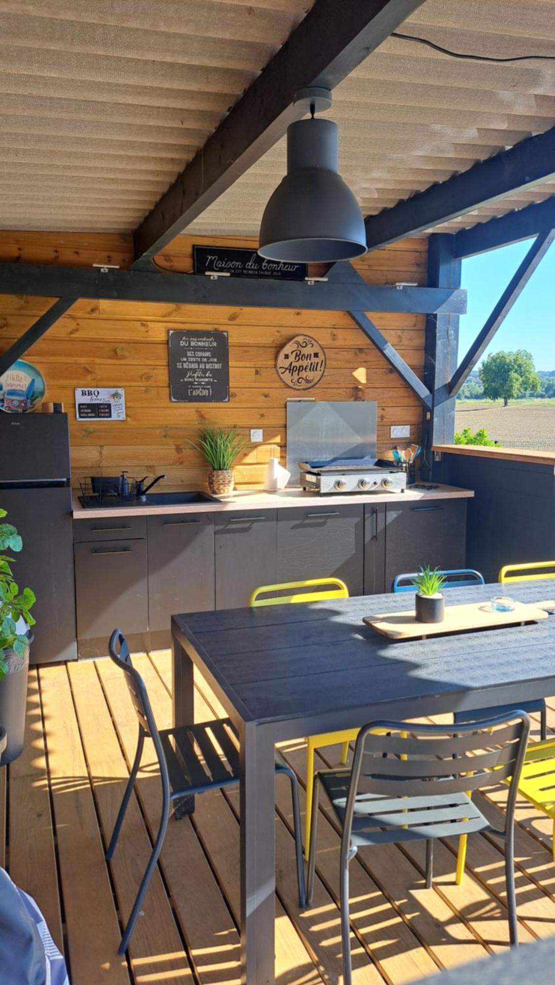 Le Domaine Vesque Villa Saint-Pierre-de-Clairac Bagian luar foto